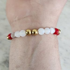 Men Bracelet made with natural stones and stainless steel materials and glass
